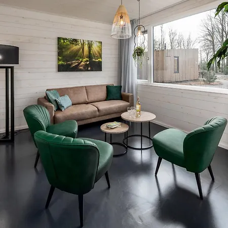 Сasa de vacaciones Modern With Two Bathrooms Within Surroundings Schayk
