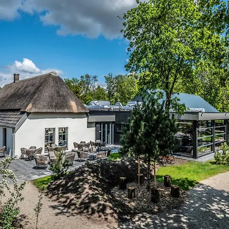Сasa de vacaciones Modern With Two Bathrooms Within Surroundings